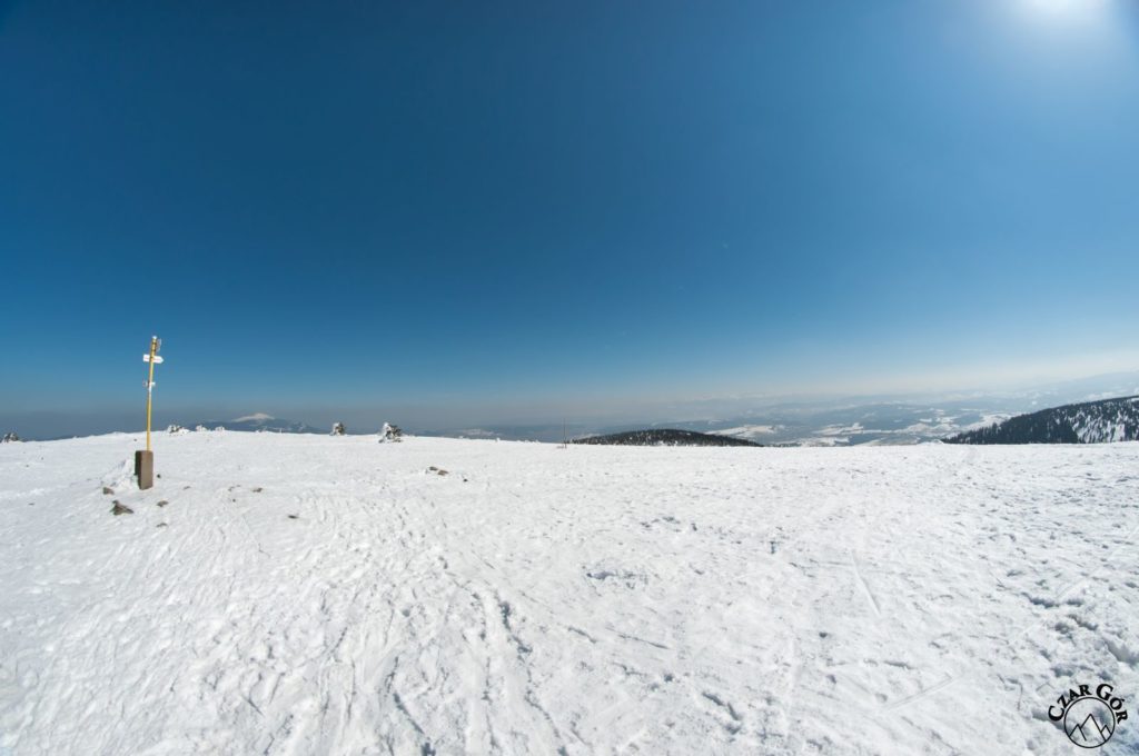 Panorama z Pilska. W stronę Babiej Góry i Tatr